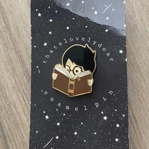 Harry Potter Reading Pin- Harry Potter Series- BUNDLE DISCOUNT